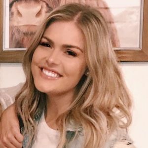 Meet your Posher, Whitney j